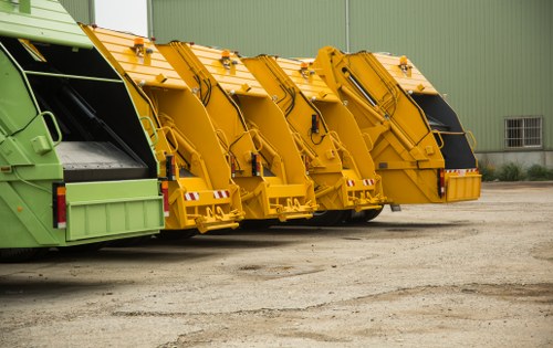 Secure enclosed skip with lock mechanism